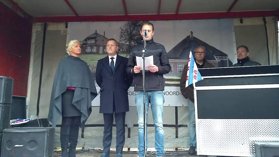 Organisatie ‘Boeren in actie Noord-Holland’ overhandigt de petitie in Haarlem #boerenprotest